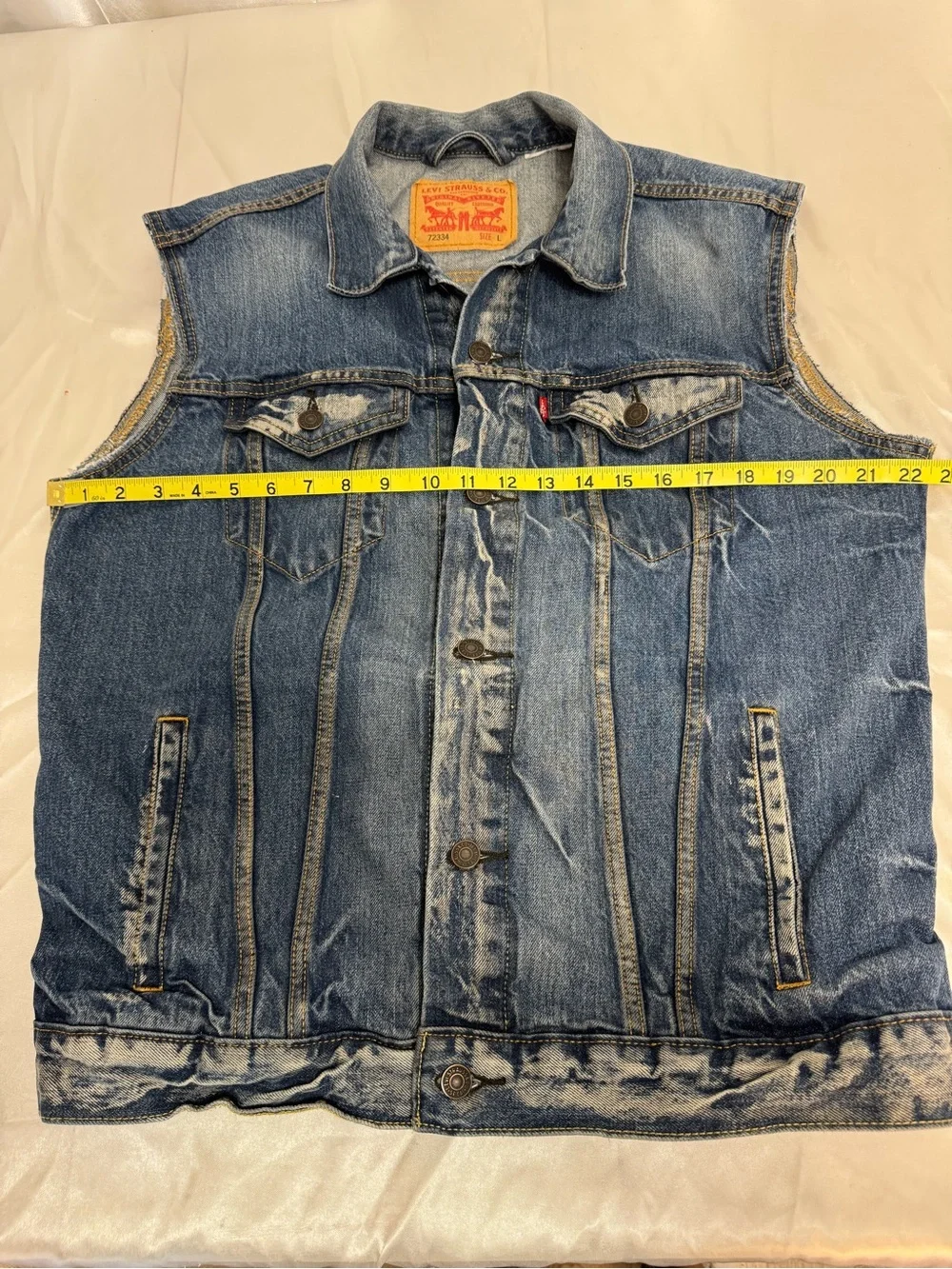 Levi’s Denim Trucker Vest Distressed Faded Wash